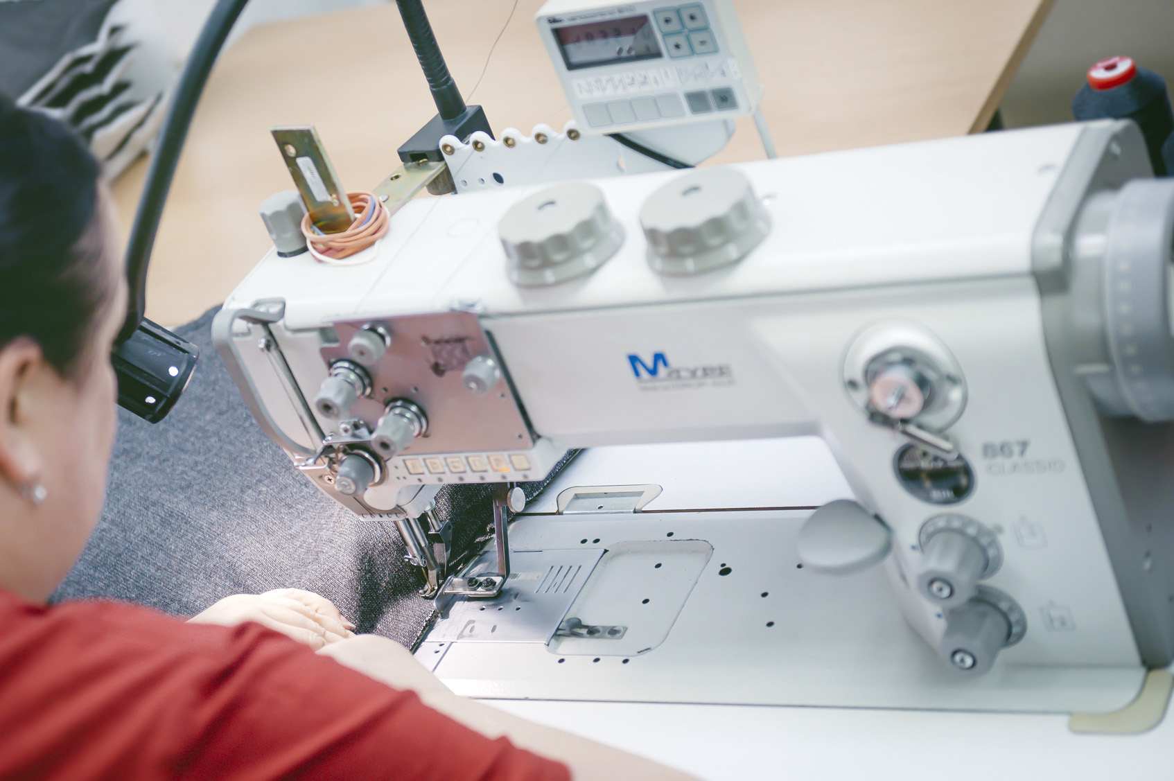 Verarbeitung von Leder und technischen Textilien